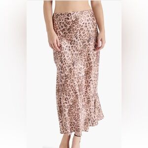NWT Steve Madden Leopard Print slip Skirt size small